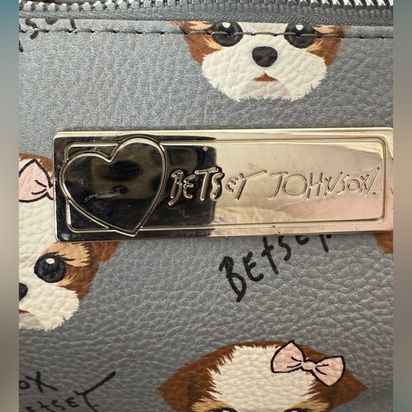Betsey Johnson Large Wristlet Cosmetic Make-Up Bag Case Gray Dog Puppy VGUC - Picture 4 of 9